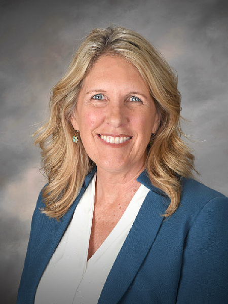 Julie Union, Member