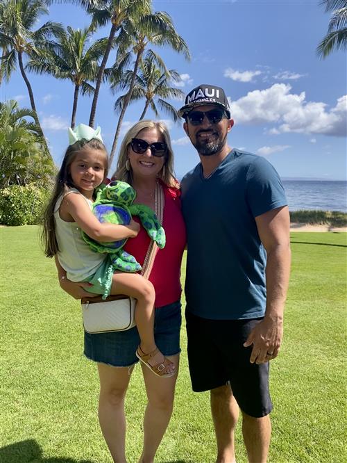 Mrs. Gonzalez in Hawaii with family